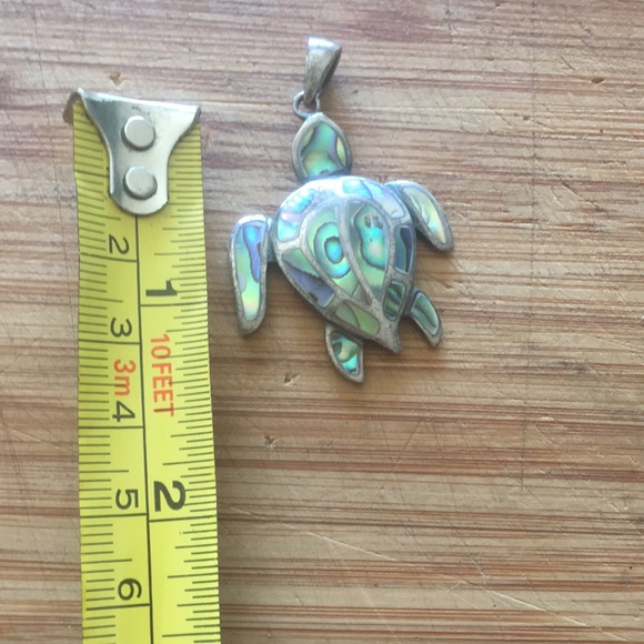 Sea turtle pendant - Picture 2 of 3